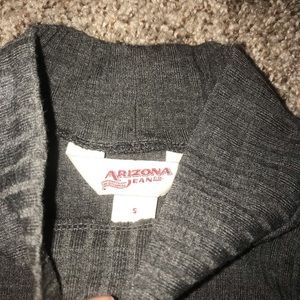 Arizona turtle neck crop top